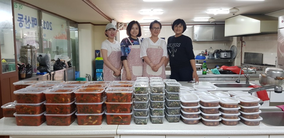 사랑의 반찬나눔2(180530).jpg